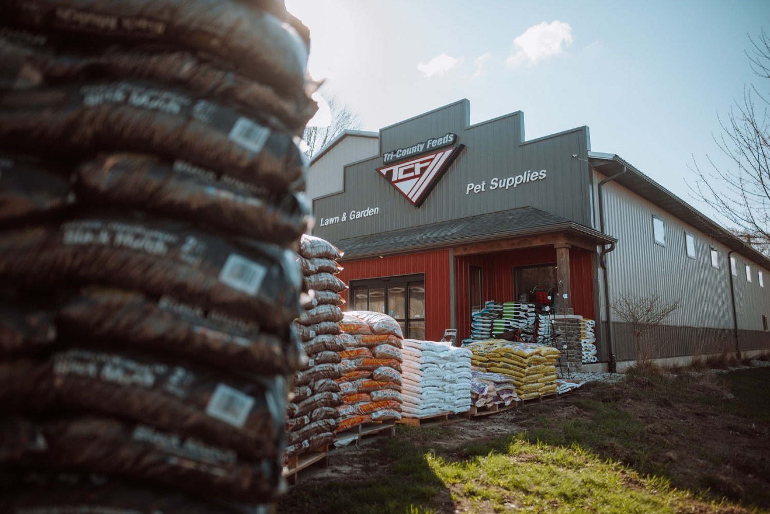 Tri-County Feeds | Montague, MI