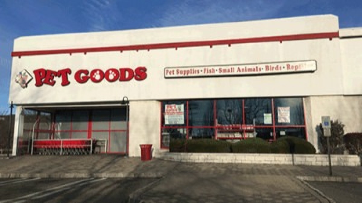  Pet Goods - Succasunna