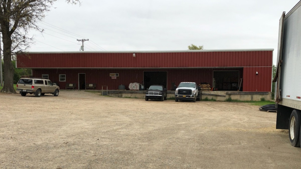 Powell Feed - Gainesville, MO