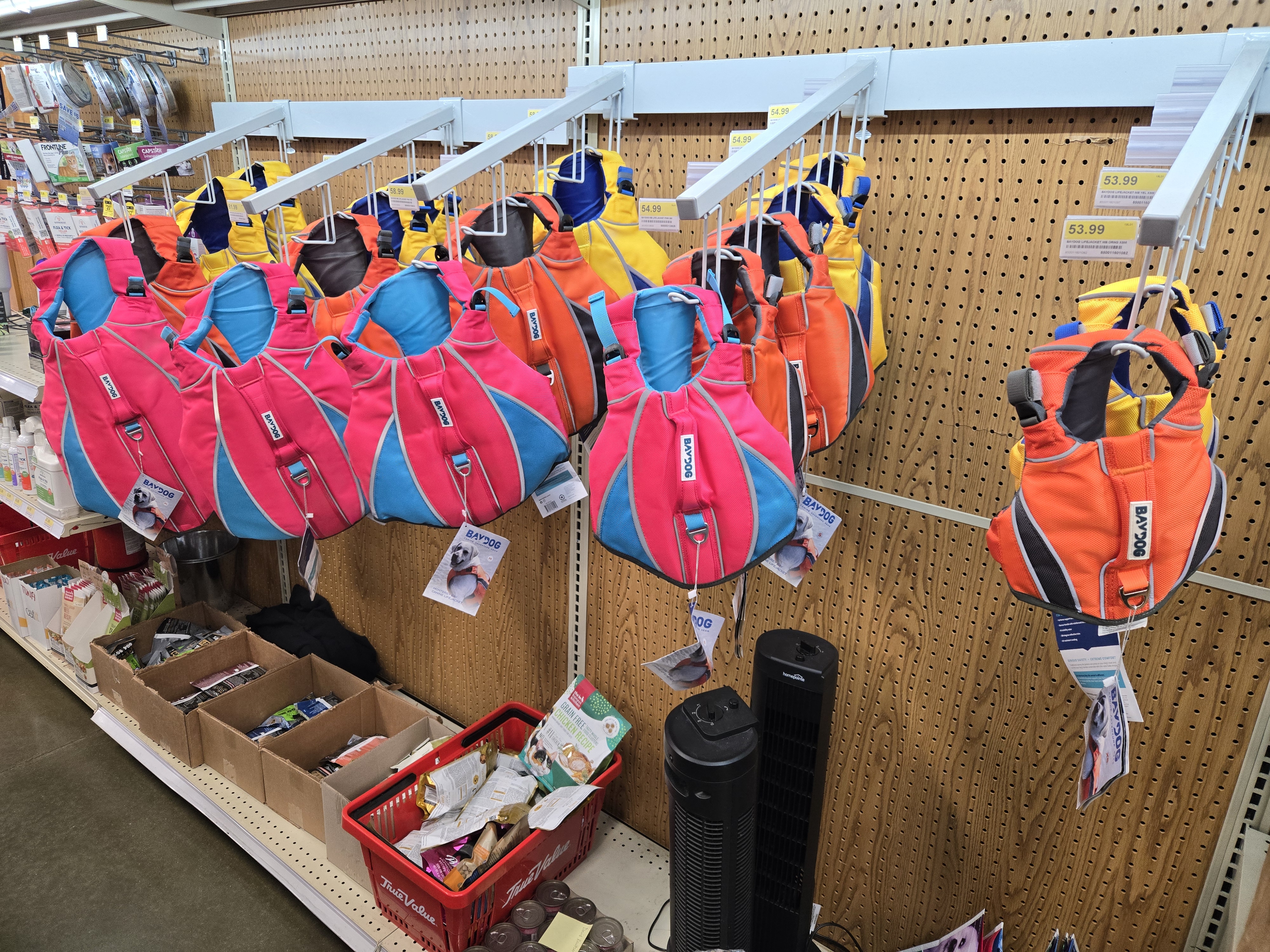 Kelton's Hardware & Pet photo