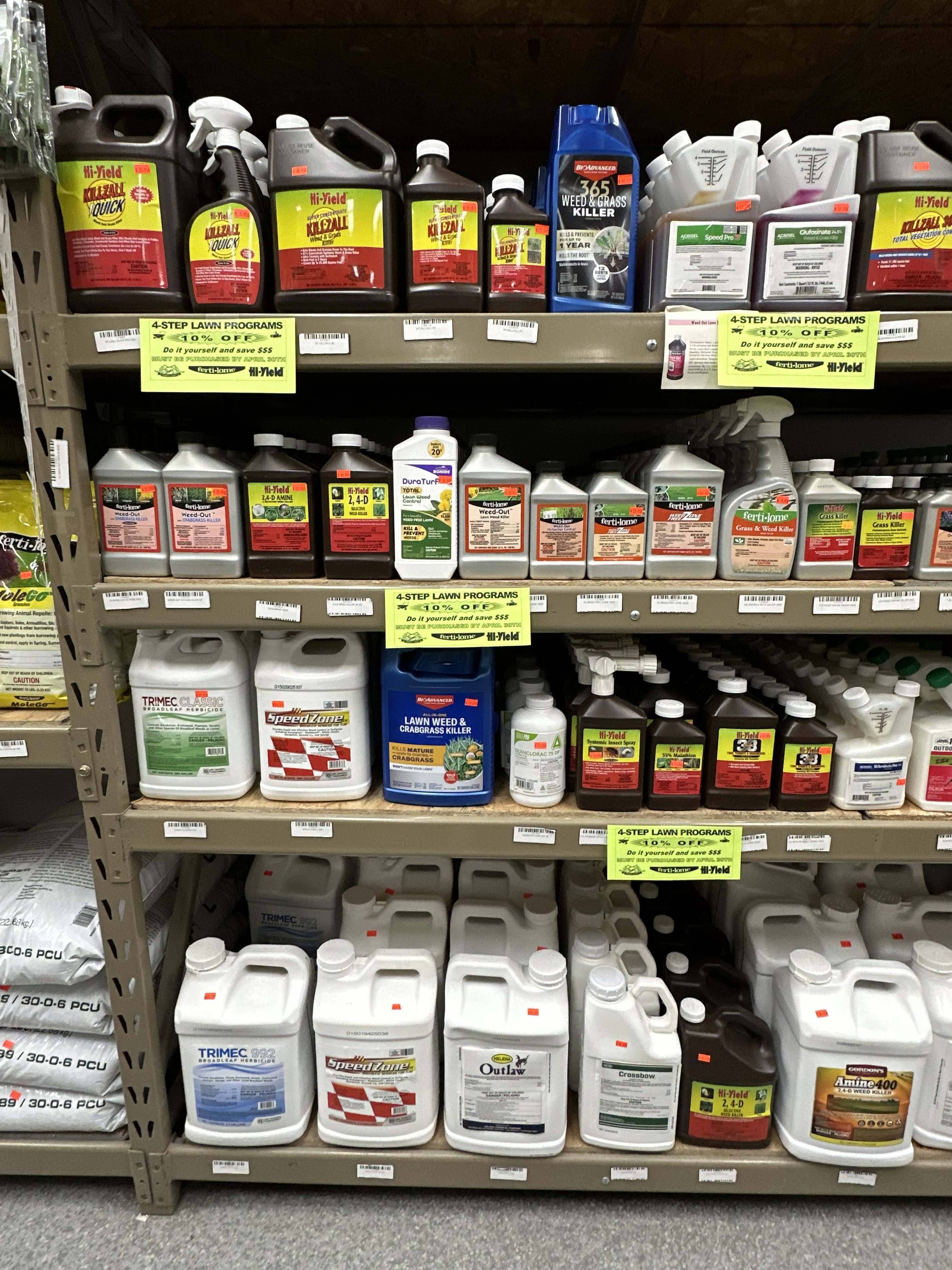 Make your lawn the envy of the neighborhood 🌿😎